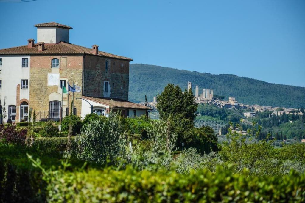 Castello Di Fulignano Ottone Superior Apartment Сан-Джиминьяно Экстерьер фото